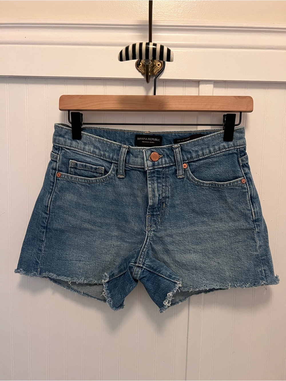 Banana Republic Mid Rise Jeans Shorts